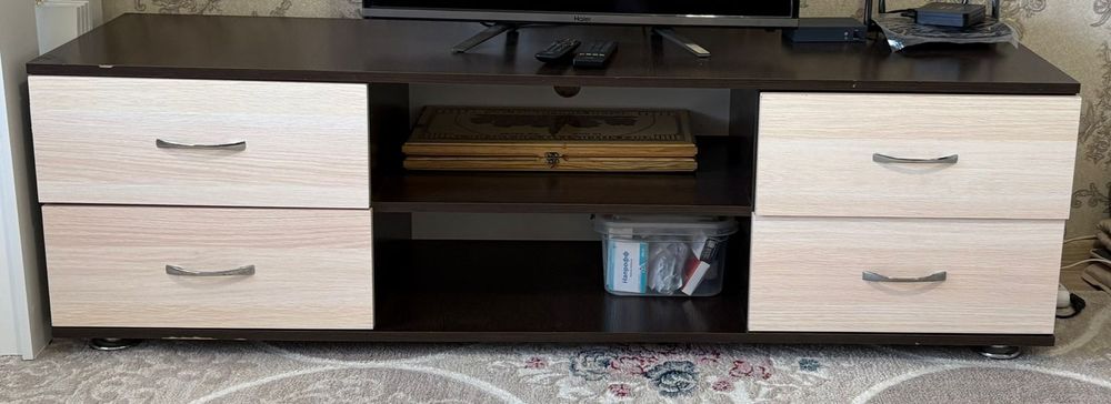 Продам тумбу под телевизор