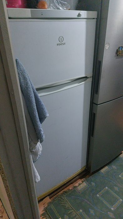 Стиральная машина  и холодильник