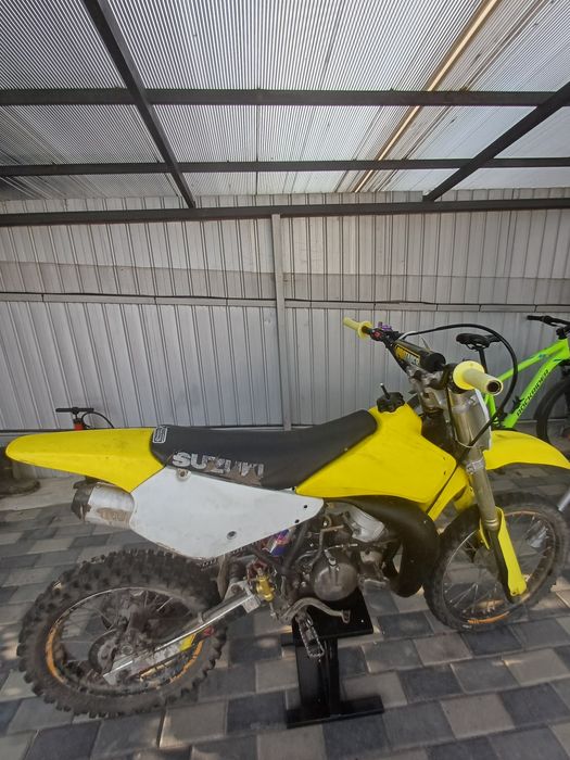 Suzuki rm 85 Fara defecte