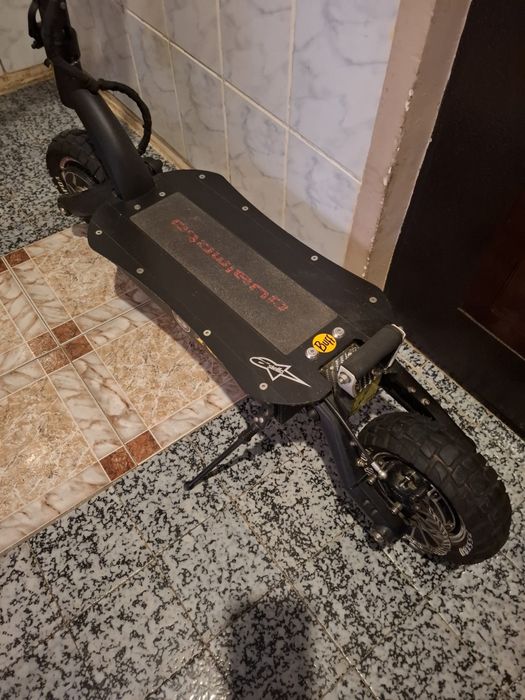 Trotineta Electrica Dual Moto DM 10







Trotineta electrica Dual Moto DM10 52V/26Ah+Ready2Ride