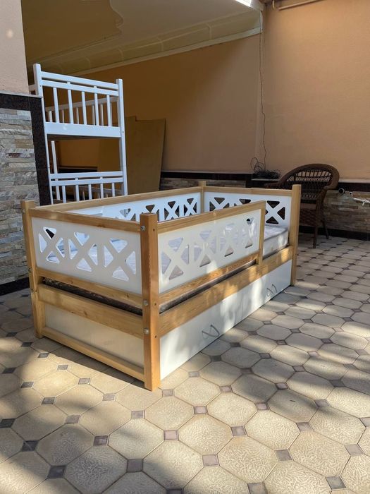 Кровать детский наличе ест