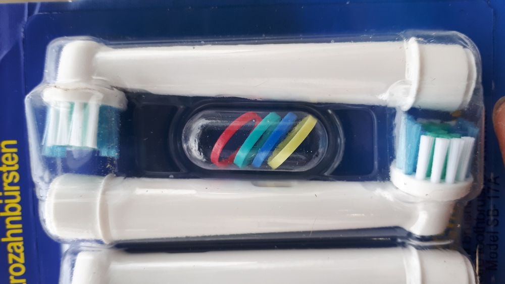 Rezerve periute Oral B. Produs nou.