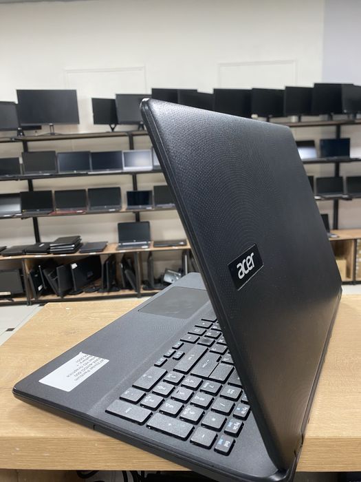 Ноутбук Acer Pentium/RAM4/HDD500