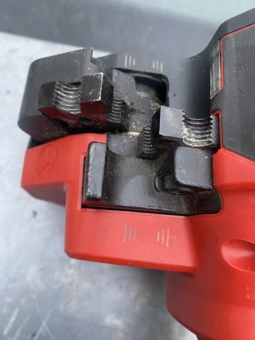 Masina de taiat tije filetate Milwaukee M18 BLTRC ,an 2023