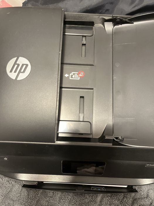 Imprimanta hp deskejet ink advantaje 5200 series