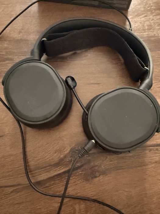 Casti gaming steelseries arctis 5