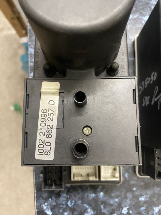 Помпа централно ауди а3,с3 а4 б5 перфектна