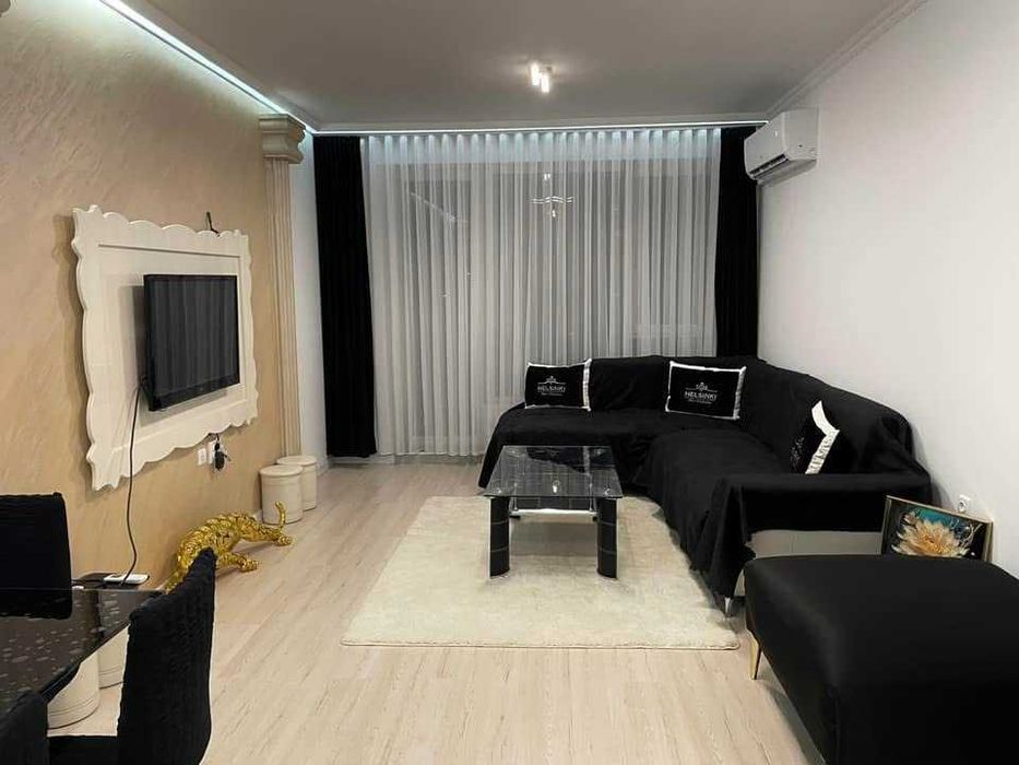 Изгрев тристаен апартамент обзаведен