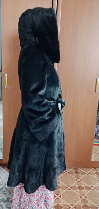 Продам норковую шубу