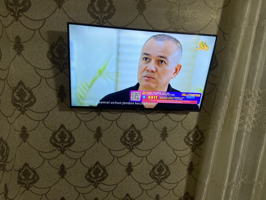 Телевизор  новый 43m не смарт