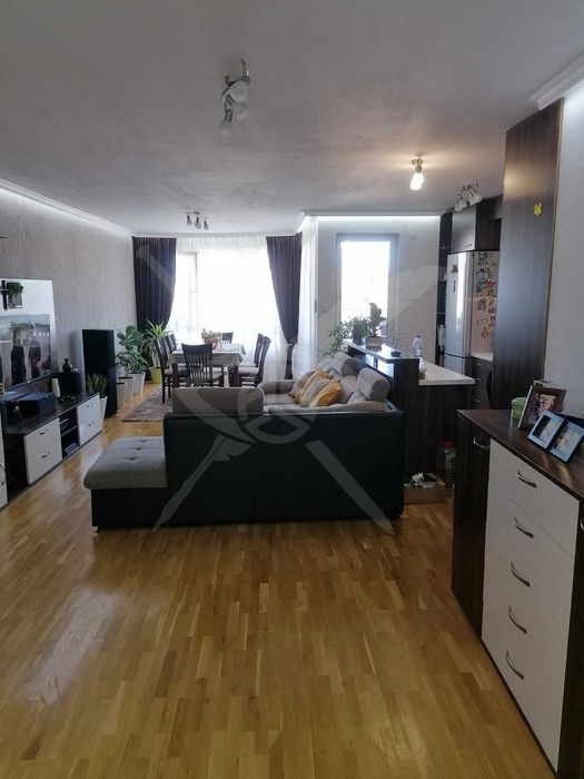 Продава се Тристаен апартамент в Пловдив, Център - 116 кв.м за 1923 €/кв.м - Снимка #15