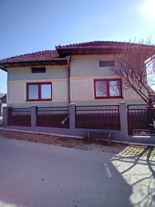 De vanzare casa pe PARTER in CHITID, com. BOSOROD, jud. HUNEDOARA cu TEREN aprox. 4000 MP