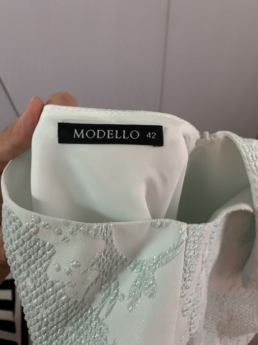 Rochita scurta de ocazie