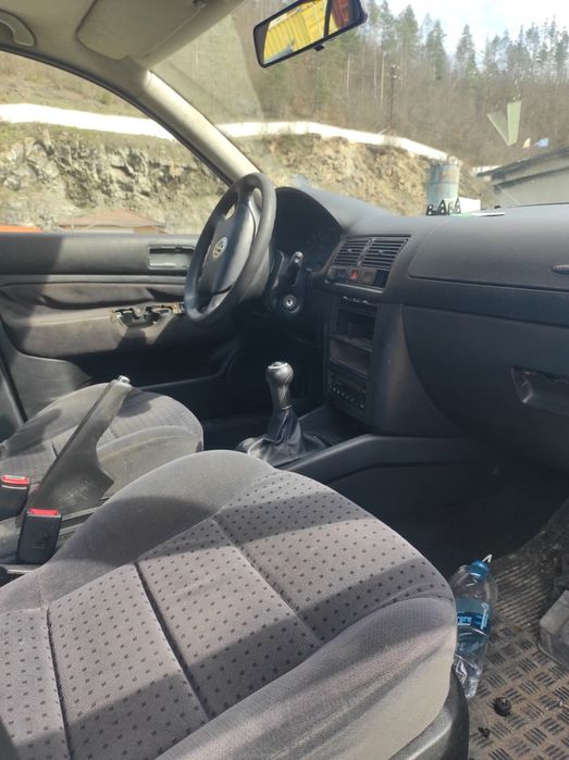 Голф 4 1.6-SR на части