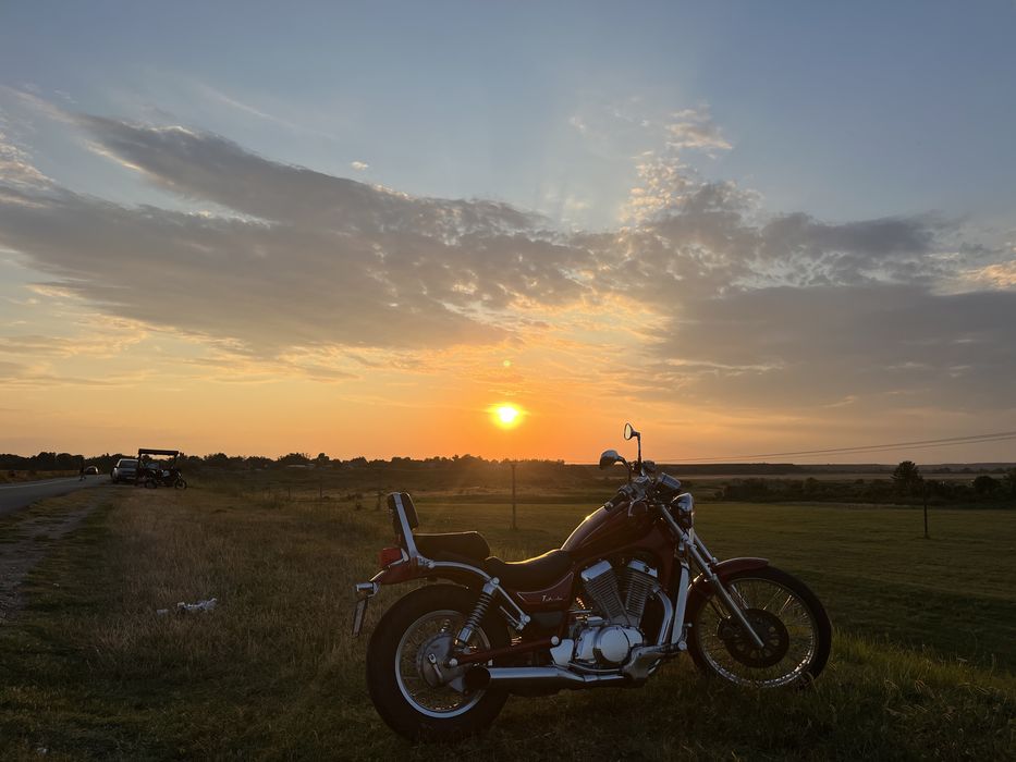 Suzuki Intruder VS800 1992 cruiser, Vtwin, Michelin Commander 3, 39400 mile, genti
