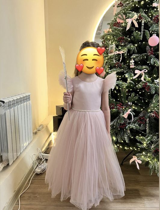 Праздничное платье.