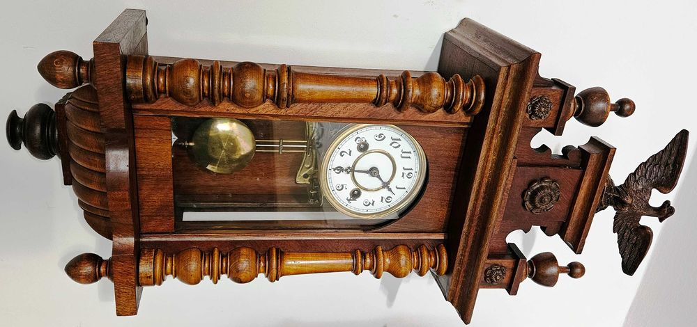 Ceas de perete cu pendula Kienzle D. R. Patent