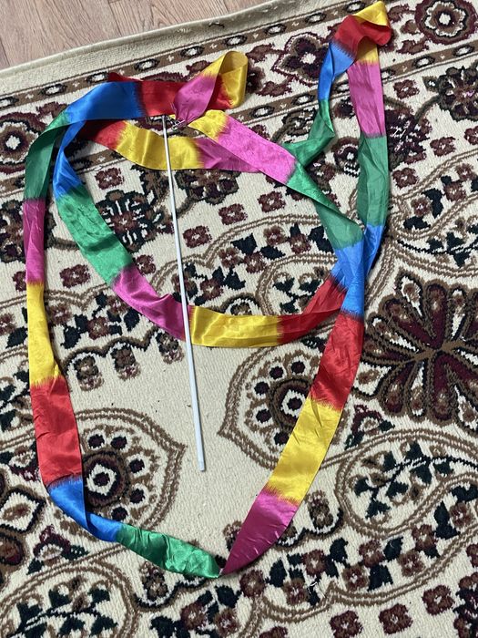 Продам гимнастические предметы