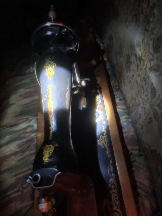 Швейная машинка Зингер