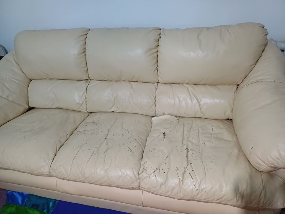 Отдам даром диван