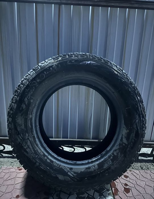 Продам комплект шин зимних r16