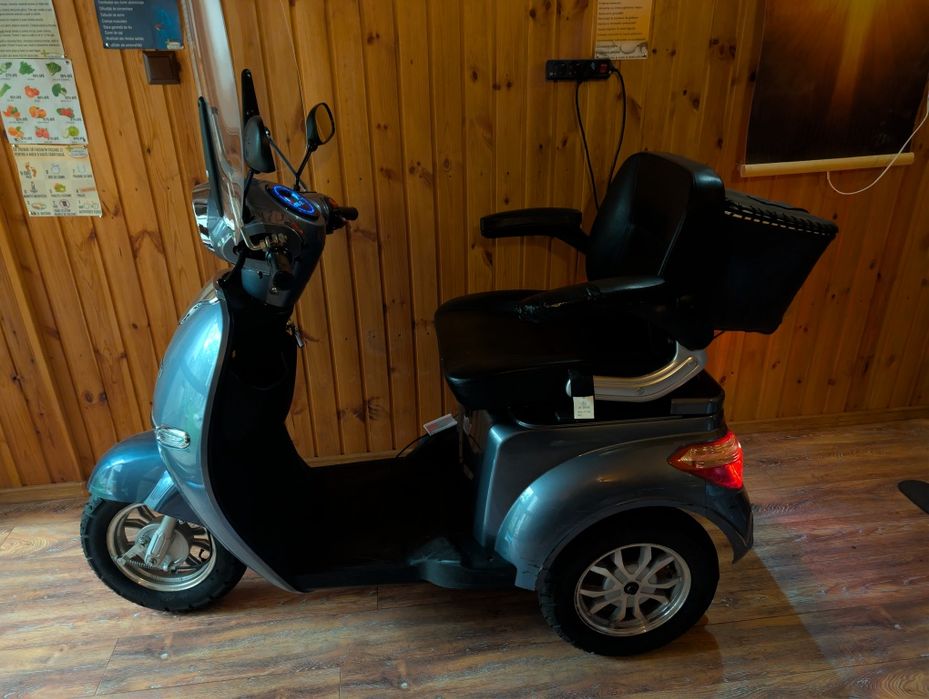 Triciclu electric