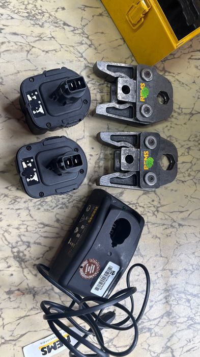 Rems акумулаторна преса