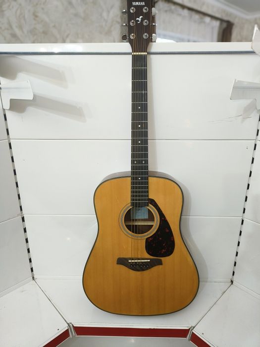 Гитара ямаха новая