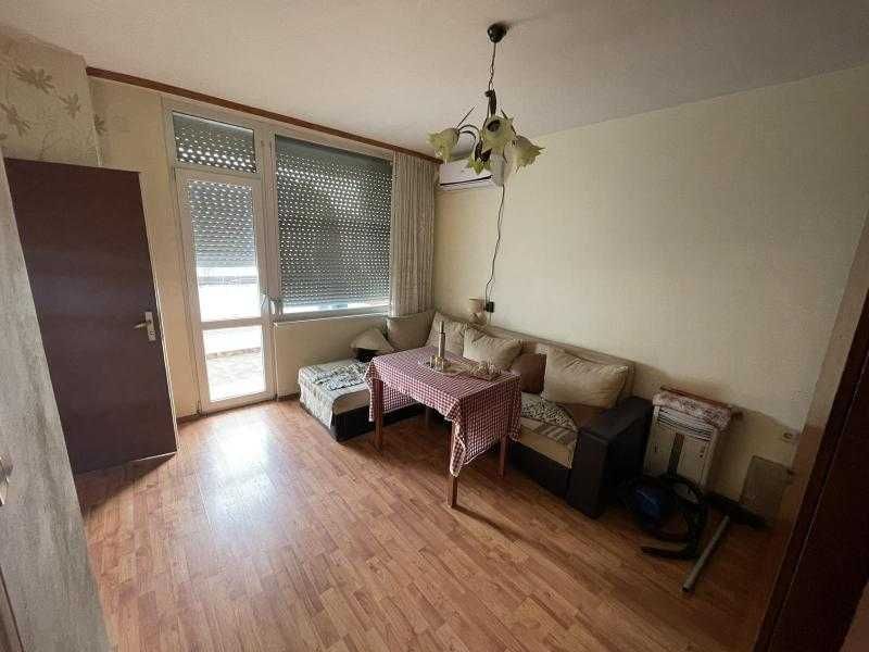 Дава се под наем Двустаен апартамент в Бургас, Братя Миладинови - 65 кв.м за 306 € - Снимка #3