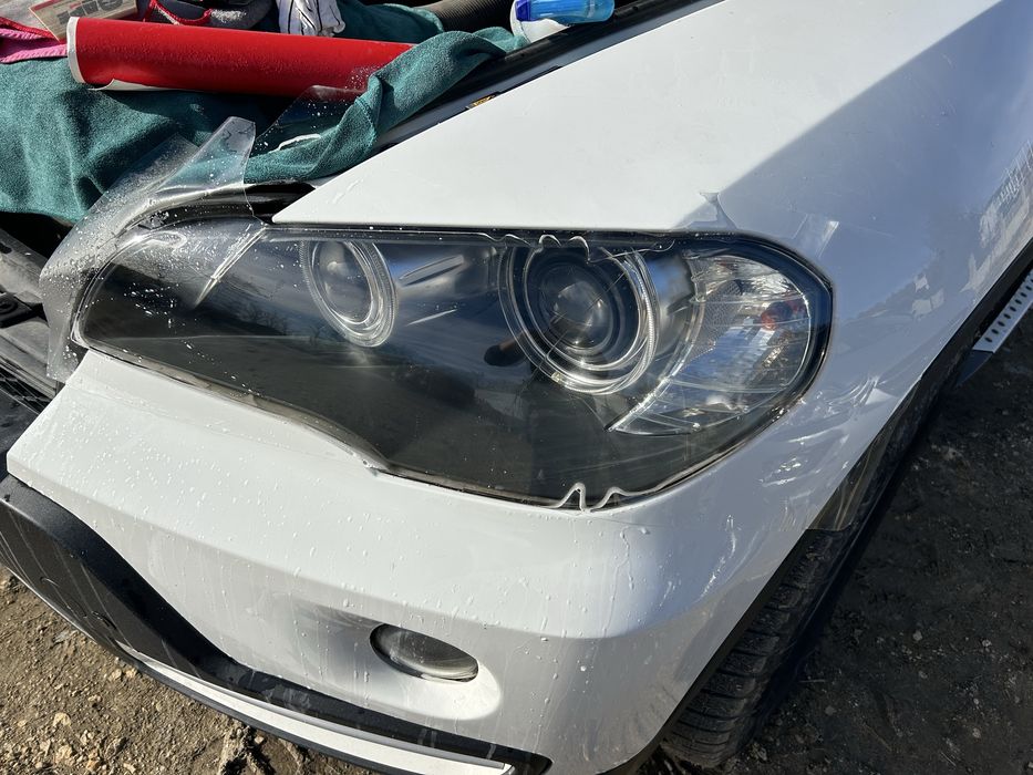 Полиране фарове и облепяне  с фолио