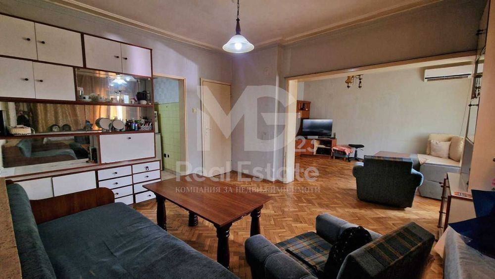 Продава се Етаж от къща в Пловдив, Кючук Париж - 100 кв.м за 842 €/кв.м - Снимка #1