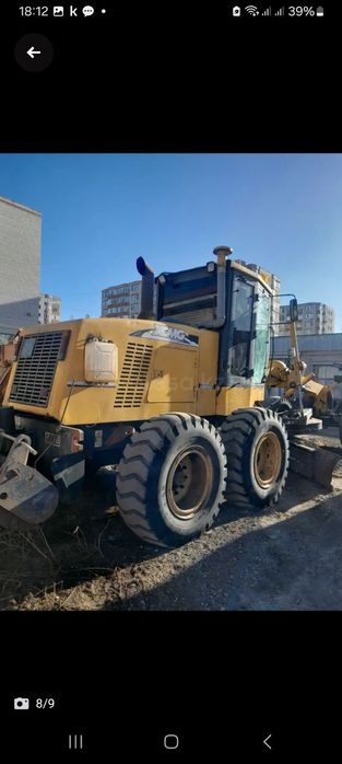 Продам автогрейдер XCMG  215