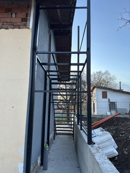 Изработка на метални стълби и конструкции