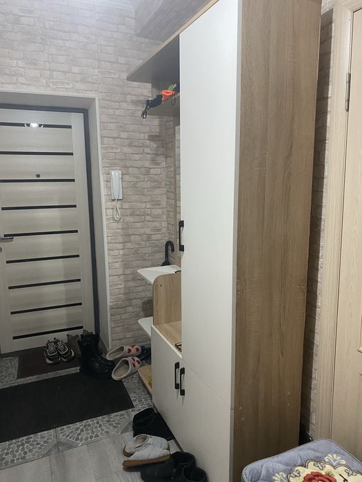 Продам шкаф в приходую бу