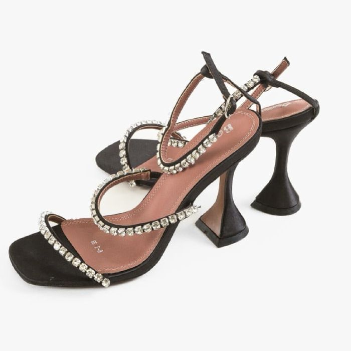 Vand sandale noi, nr 36