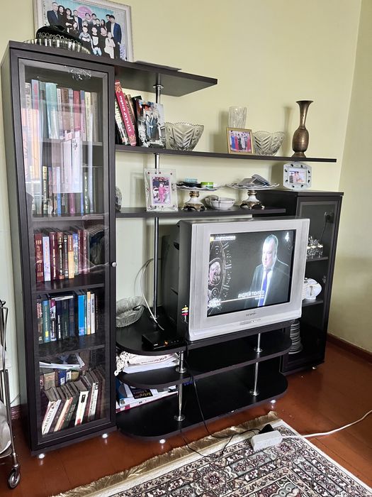 Продаётся стенка гостиная