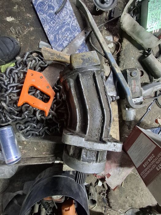 Насос для манипулятор и кран