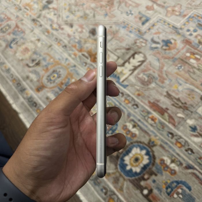 Iphone 11 128Gb продам