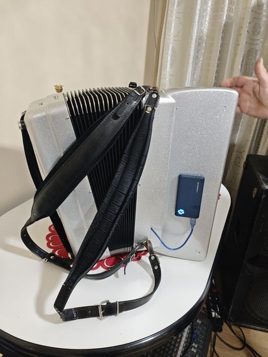 Vand acordeon digital Siwa & Figli Super Quattro MIDI