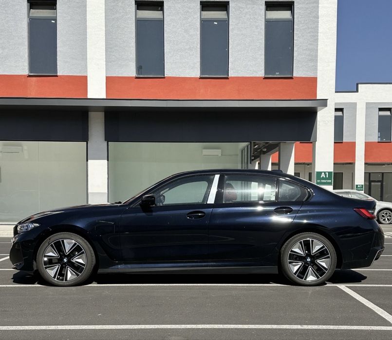 Продаётся автомобиль BMW i3 40L Night Sport 2023 декабрь. Электро.