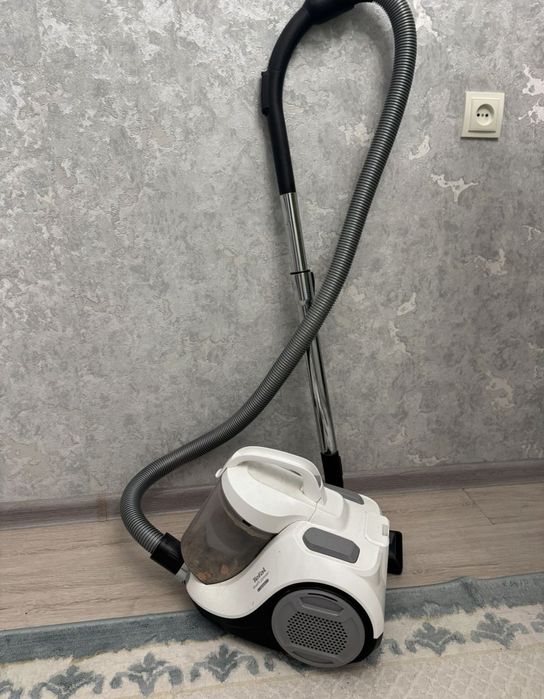 Пылесос сатылады