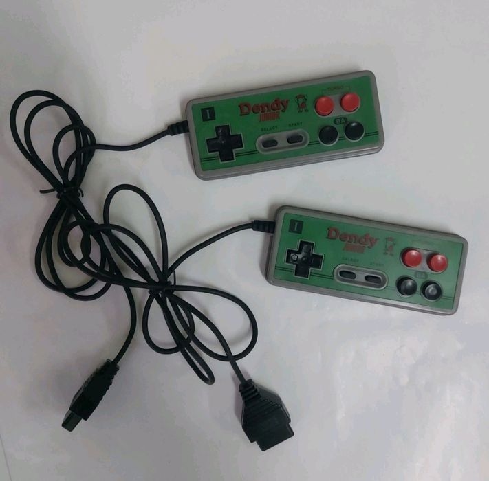 Игровая приставка Денди