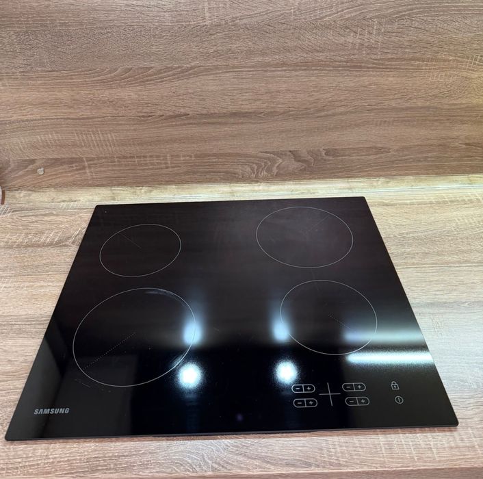 Варочная  Самсунг