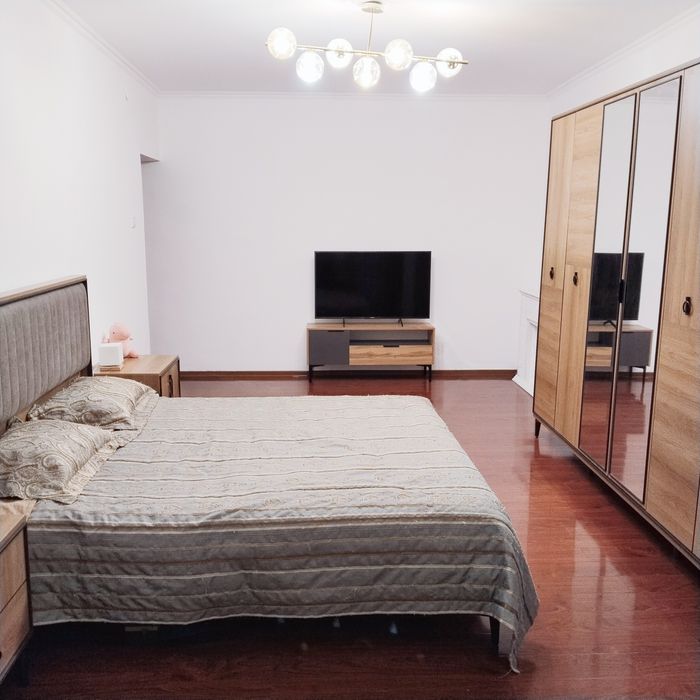 4 мкр, 2 этаж, 82.7 м²