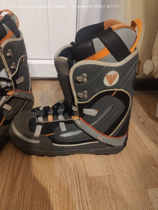 Продам сноуборд, крепления, ботинки