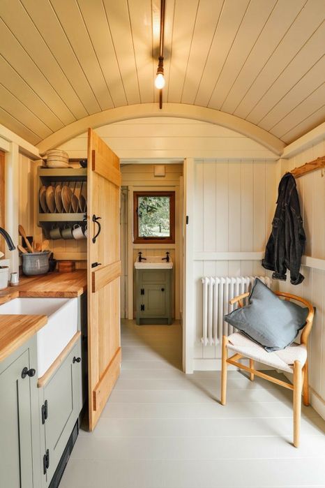 Продава се Къща в Бургас, Промишлена зона - Юг - 15 кв.м за 850 €/кв.м - Снимка #8