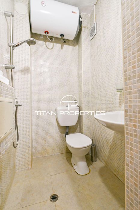 Дава се под наем Двустаен апартамент в София, Център - 55 кв.м за 548.25 € - Снимка #9