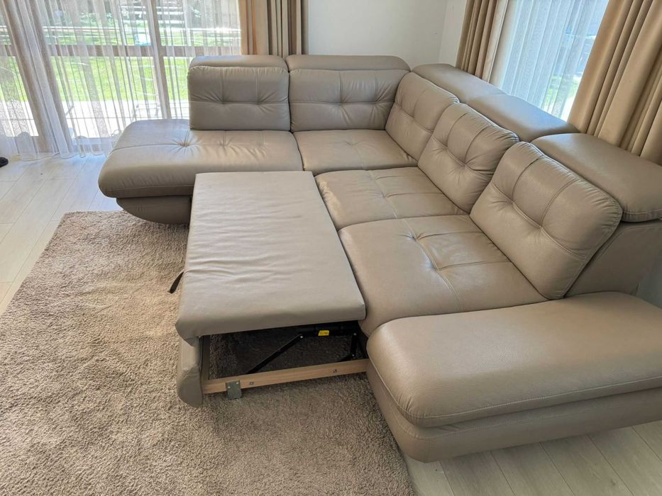 Colțar living model deosebit