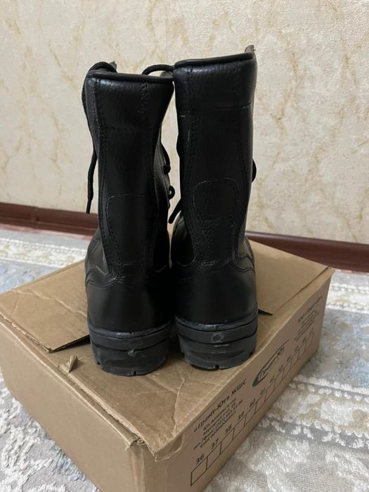 2 шт берцы сатылады