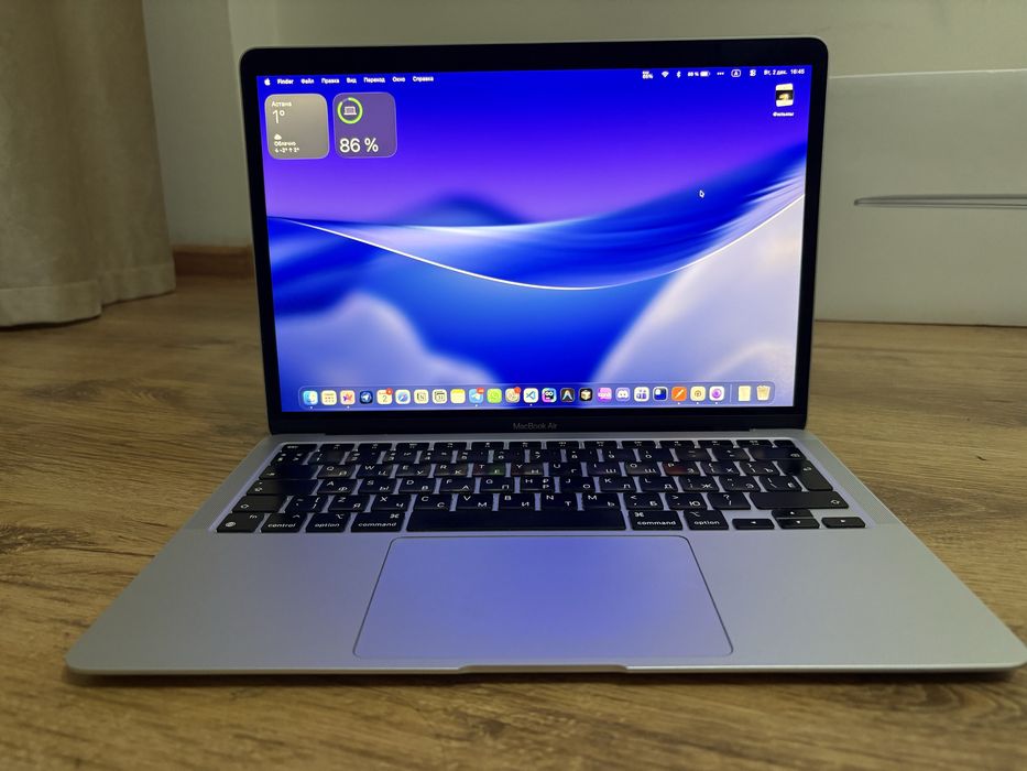 MacBook Air M1 16/256